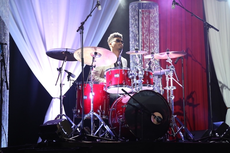 live music at your wedding